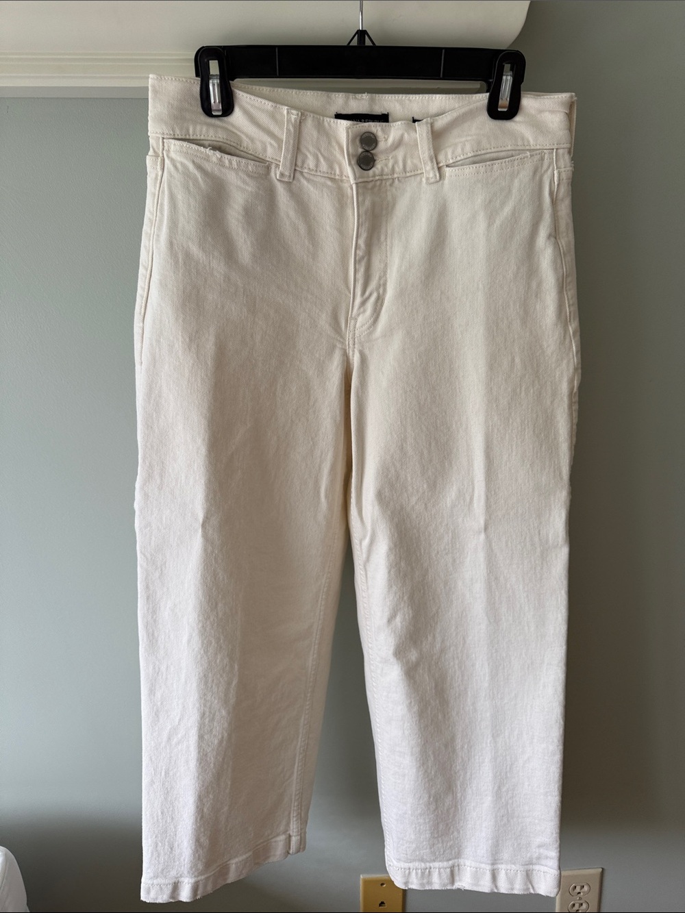 Banana Republic Cream Cropped Ankle Jeans